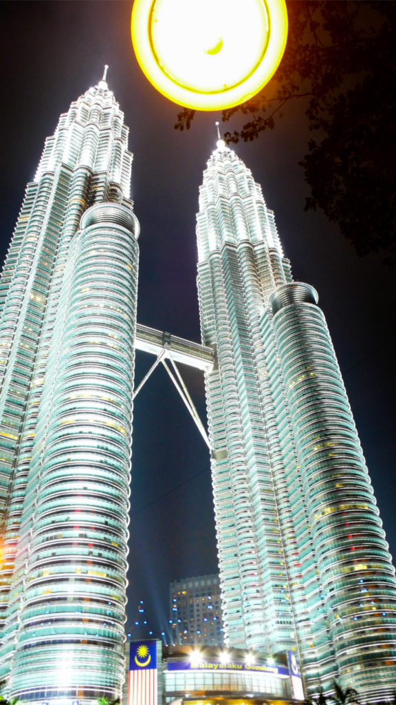 Petronas Towers - Kuala Lumpur Malaysia